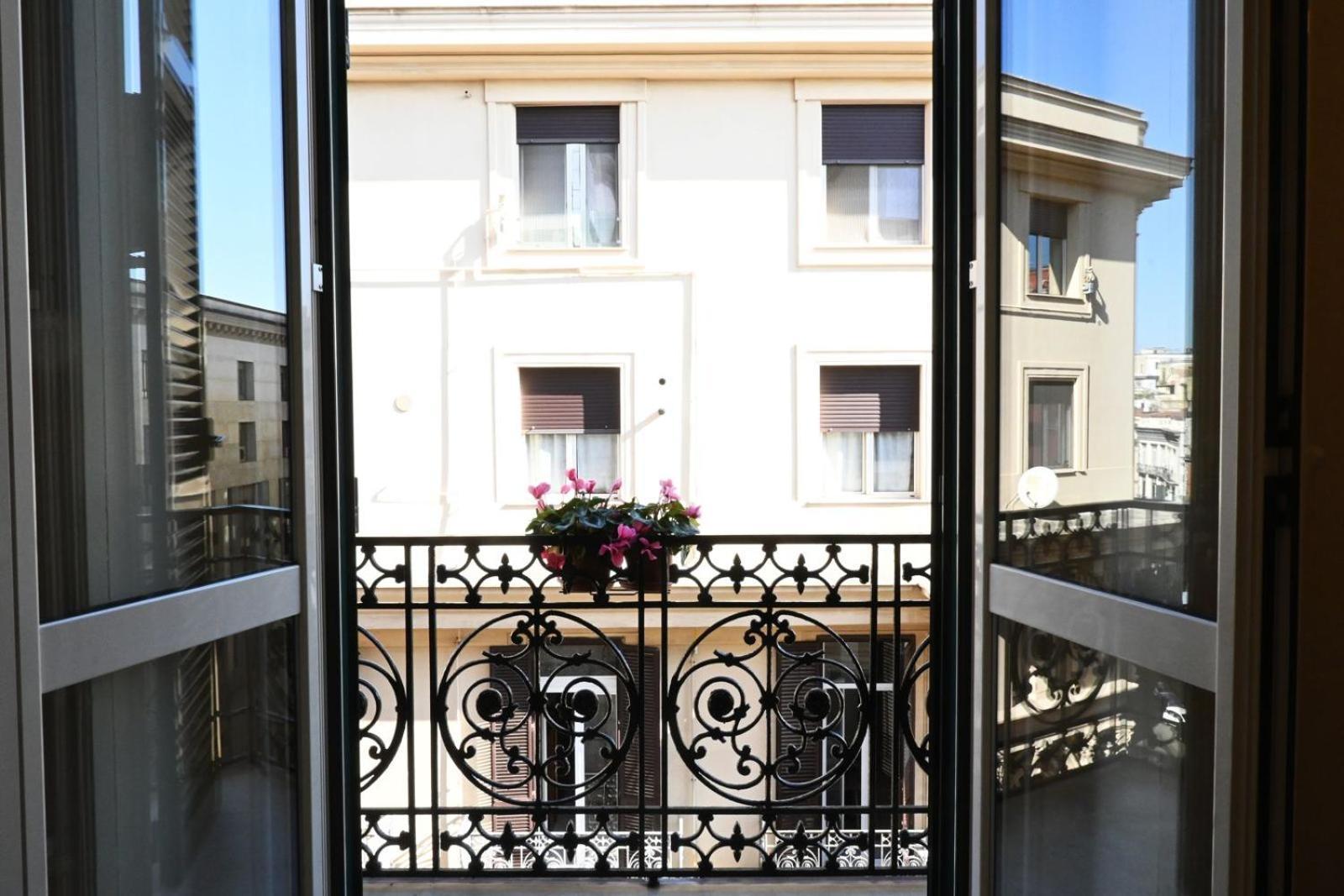 Bed and Breakfast Ta-49 Bed E Breakfast Napoli Esterno foto
