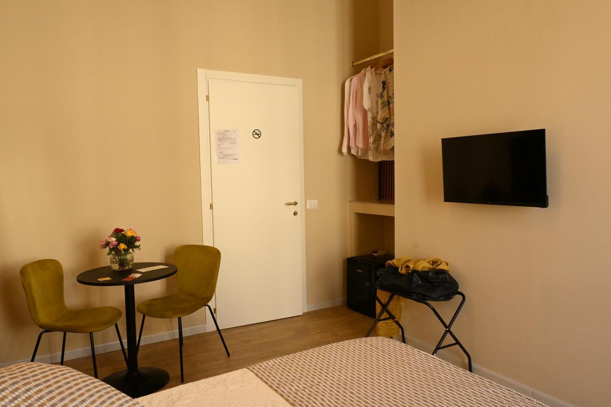 Bed and Breakfast Ta-49 Bed E Breakfast Napoli Esterno foto