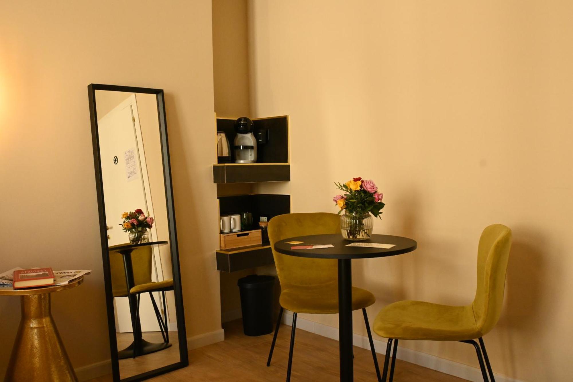 Bed and Breakfast Ta-49 Bed E Breakfast Napoli Esterno foto