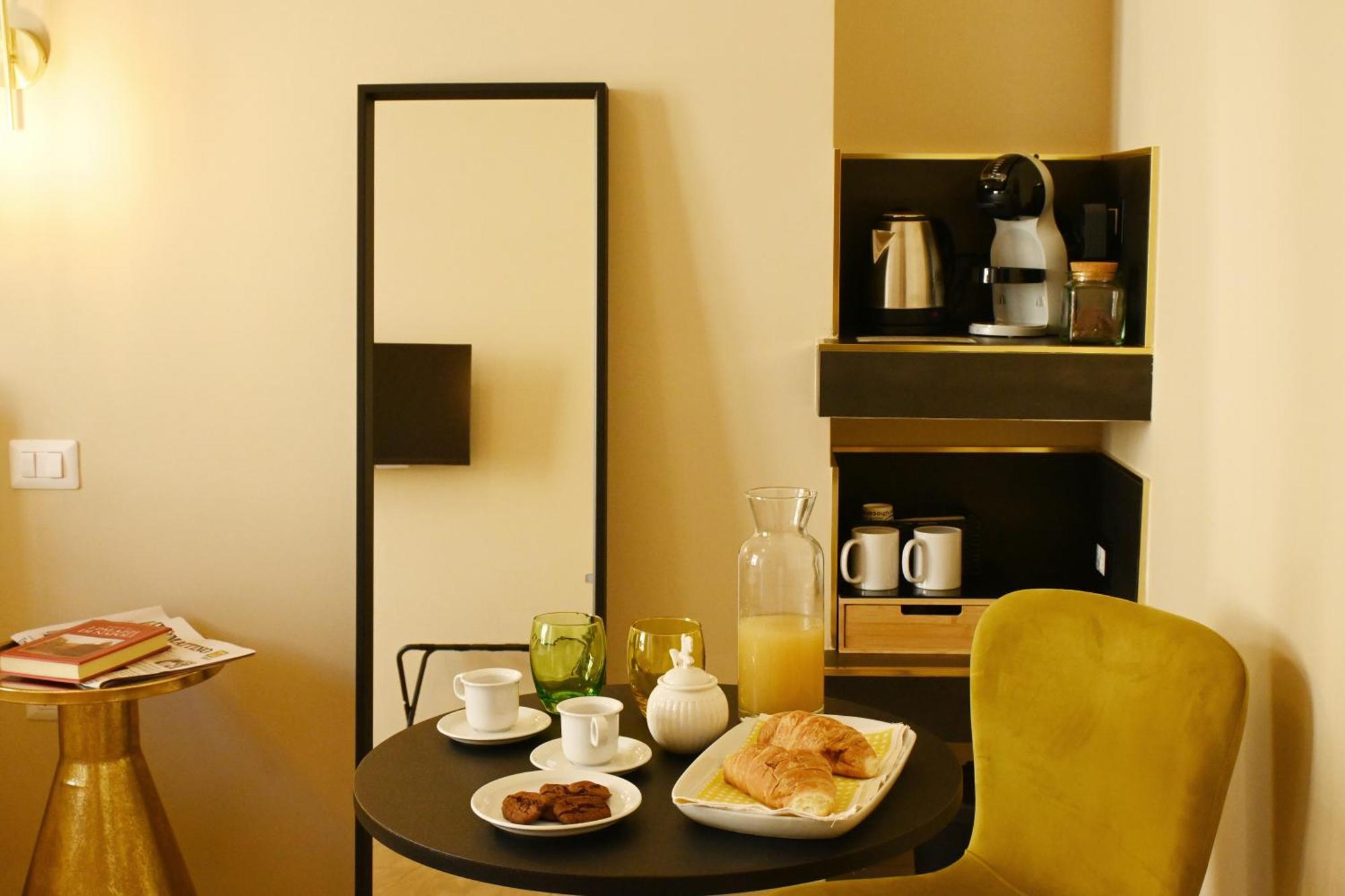 Bed and Breakfast Ta-49 Bed E Breakfast Napoli Esterno foto