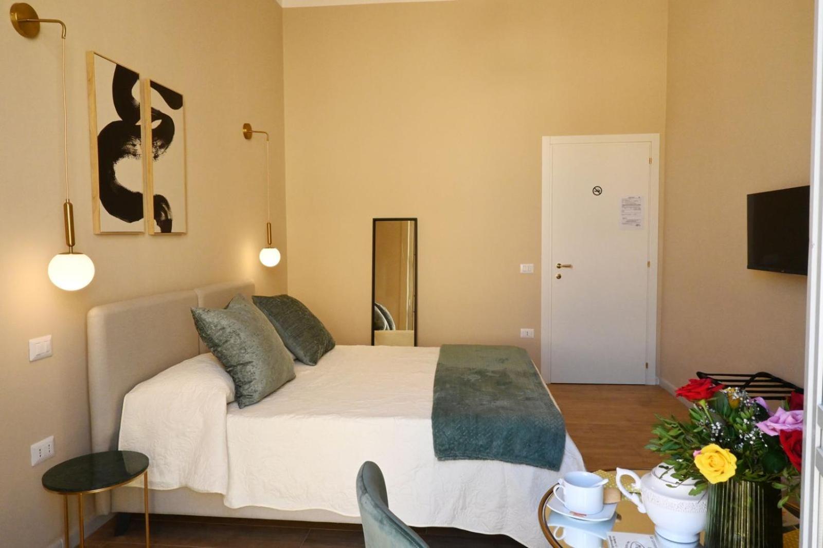 Bed and Breakfast Ta-49 Bed E Breakfast Napoli Esterno foto
