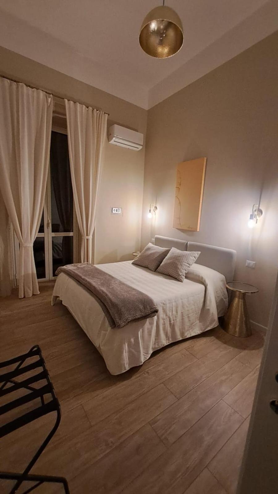 Bed and Breakfast Ta-49 Bed E Breakfast Napoli Esterno foto
