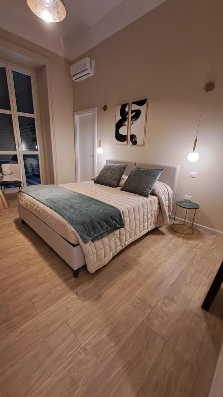 Bed and Breakfast Ta-49 Bed E Breakfast Napoli Esterno foto